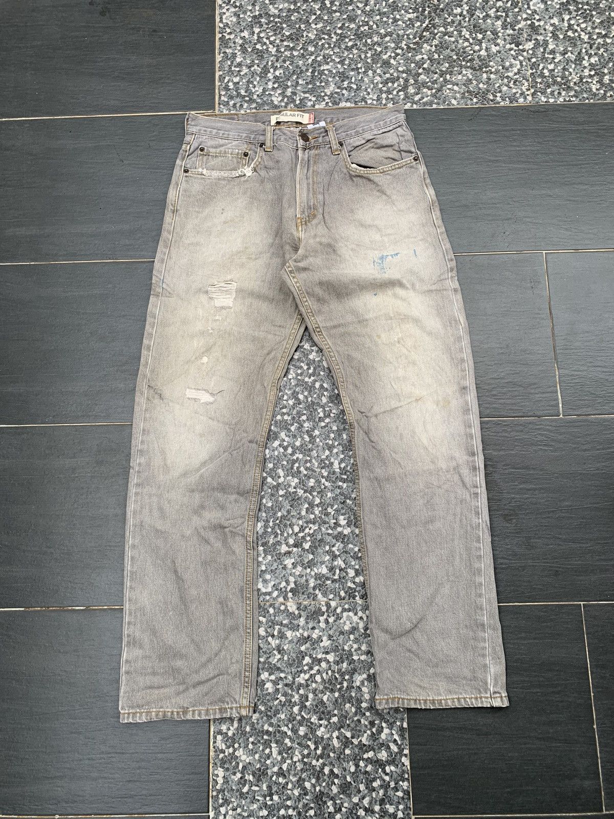 Levi's Vintage Levis 505 Distressed Denim Size US 32 / EU 48 - 1 Thumbnail