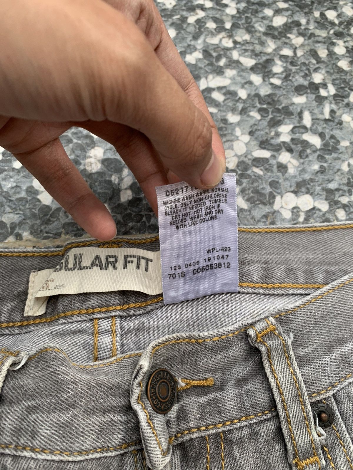 Levi's Vintage Levis 505 Distressed Denim Size US 32 / EU 48 - 5 Thumbnail