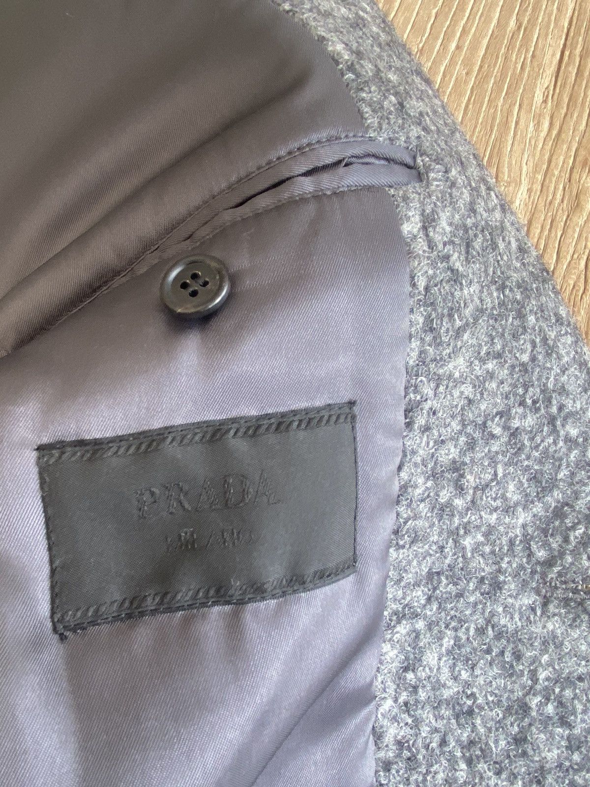 Prada FW20 GRAIL SAMPLE RUNWAY BOUCLE COAT Size US M / EU 48-50 / 2 - 3 Thumbnail