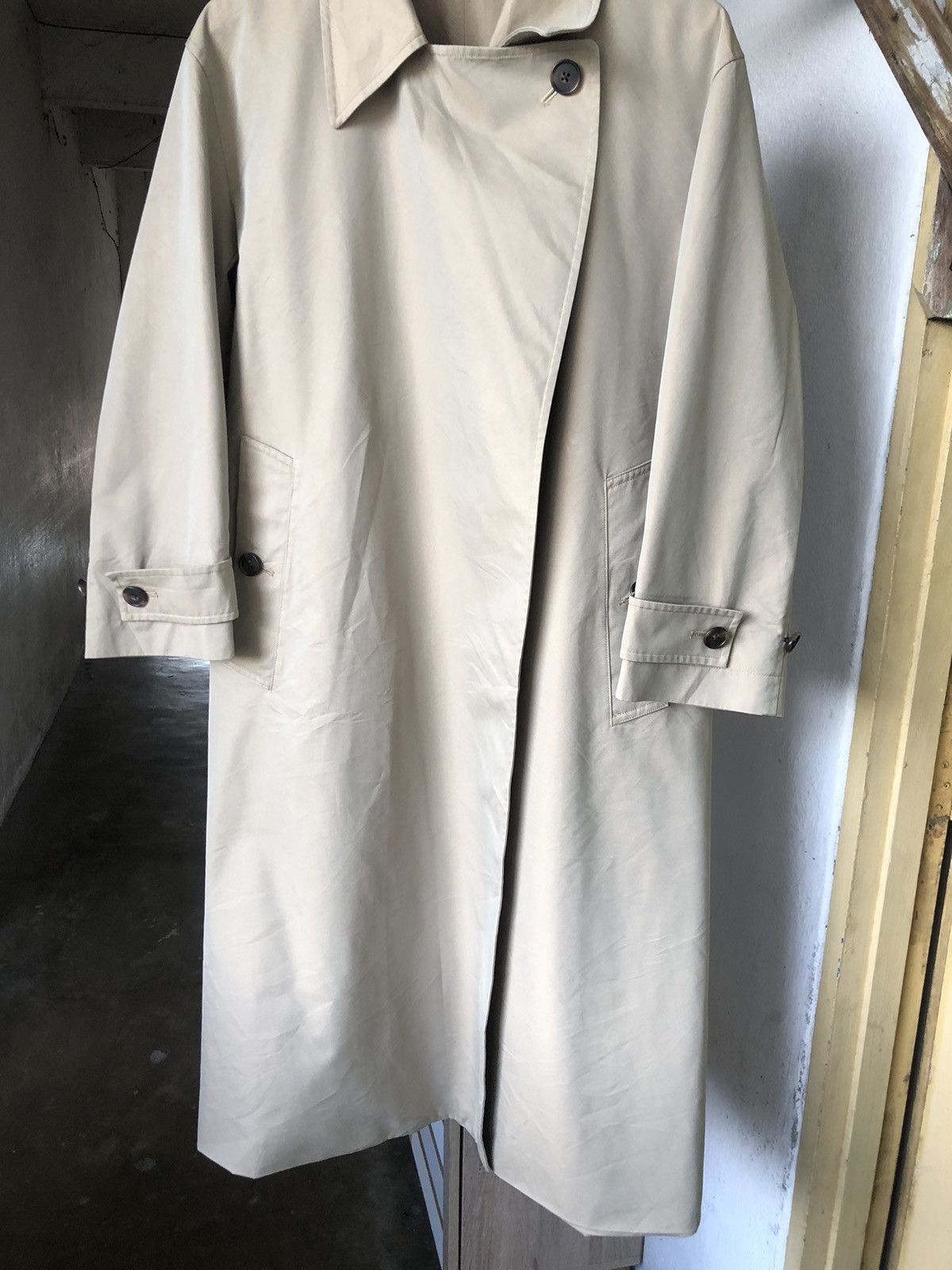 Lemaire × Uniqlo Uniqlo U Oversized Trench Coat Beige Tan Brown Lemaire Size US S / EU 44-46 / 1 - 11 Thumbnail