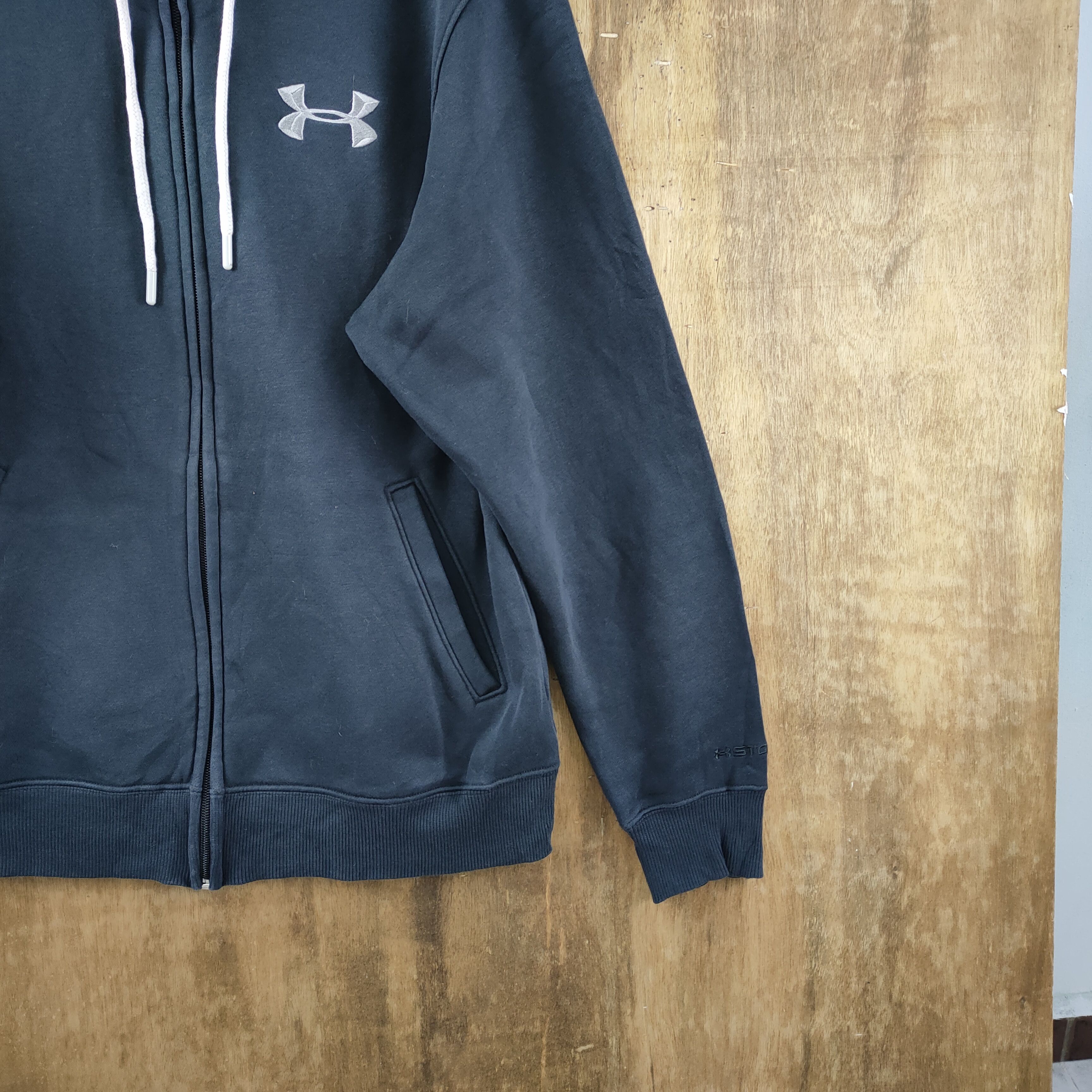 Under Armour VINTAGE UNDER ARMOUR FADED BLACK BIG LOGO SWEATSHIRT Size US XL / EU 56 / 4 - 5 Thumbnail