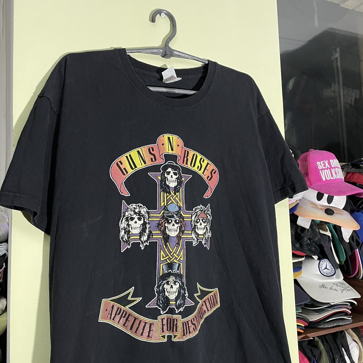 Vintage Vintage Y2K Guns N Roses Band Tee Sun Faded Grunge Baggy L Size US L / EU 52-54 / 3 - 3 Thumbnail