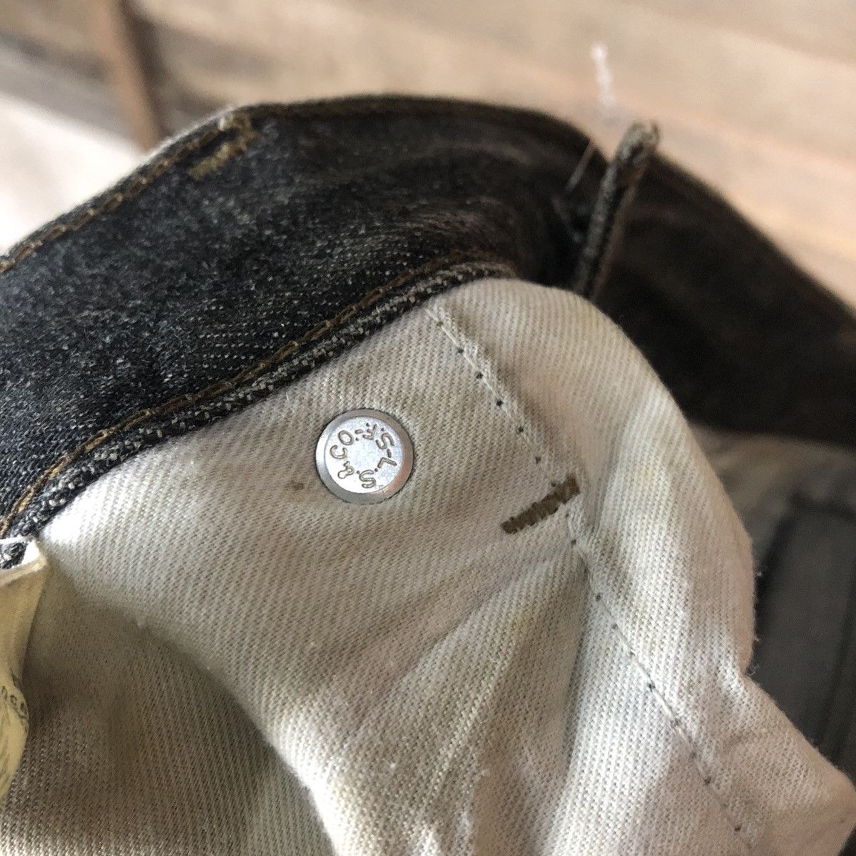 Vintage 505 Levis vintage Black Distressed Denim Pants #5122 Size US 31 - 20 Thumbnail
