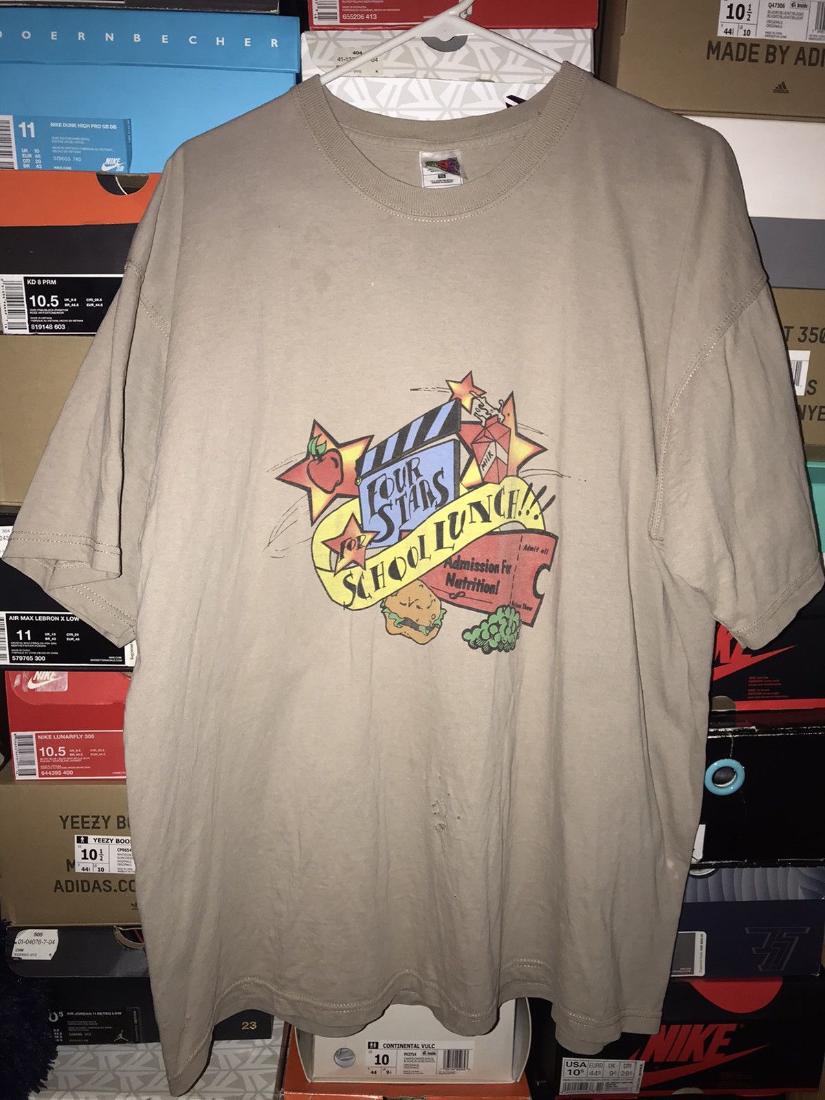Fruit Of The Loom Vintage Four Stars for School Lunch Tee Size US XL / EU 56 / 4 - 1 Thumbnail