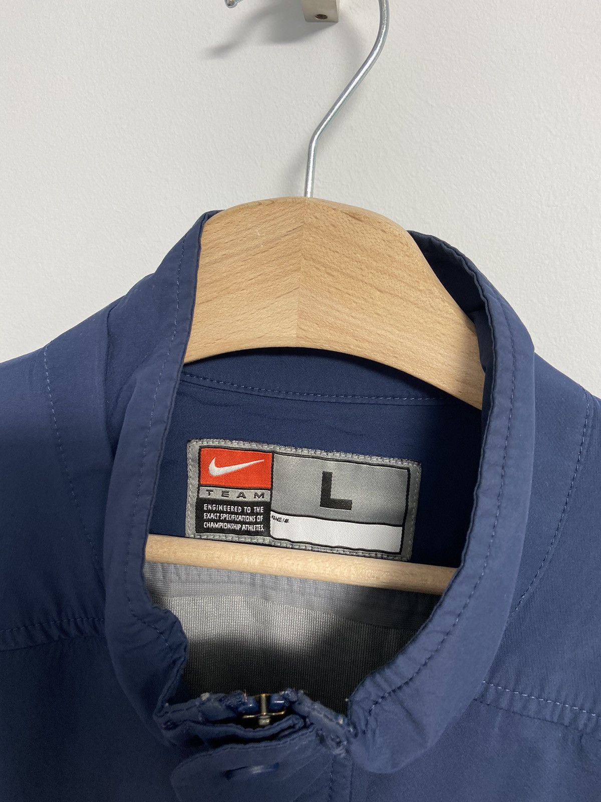 Vintage Nike Marquette Soccer Vintage Jacket Size US L / EU 52-54 / 3 - 9 Thumbnail