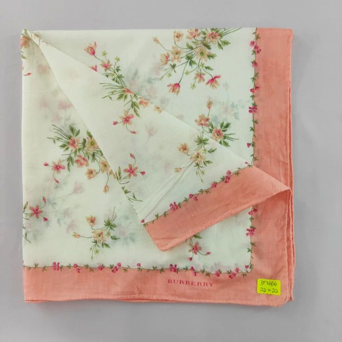 Burberry Handkerchief/ Neckerchief/ Bandana - 3F2166 Size ONE SIZE - 1 Thumbnail