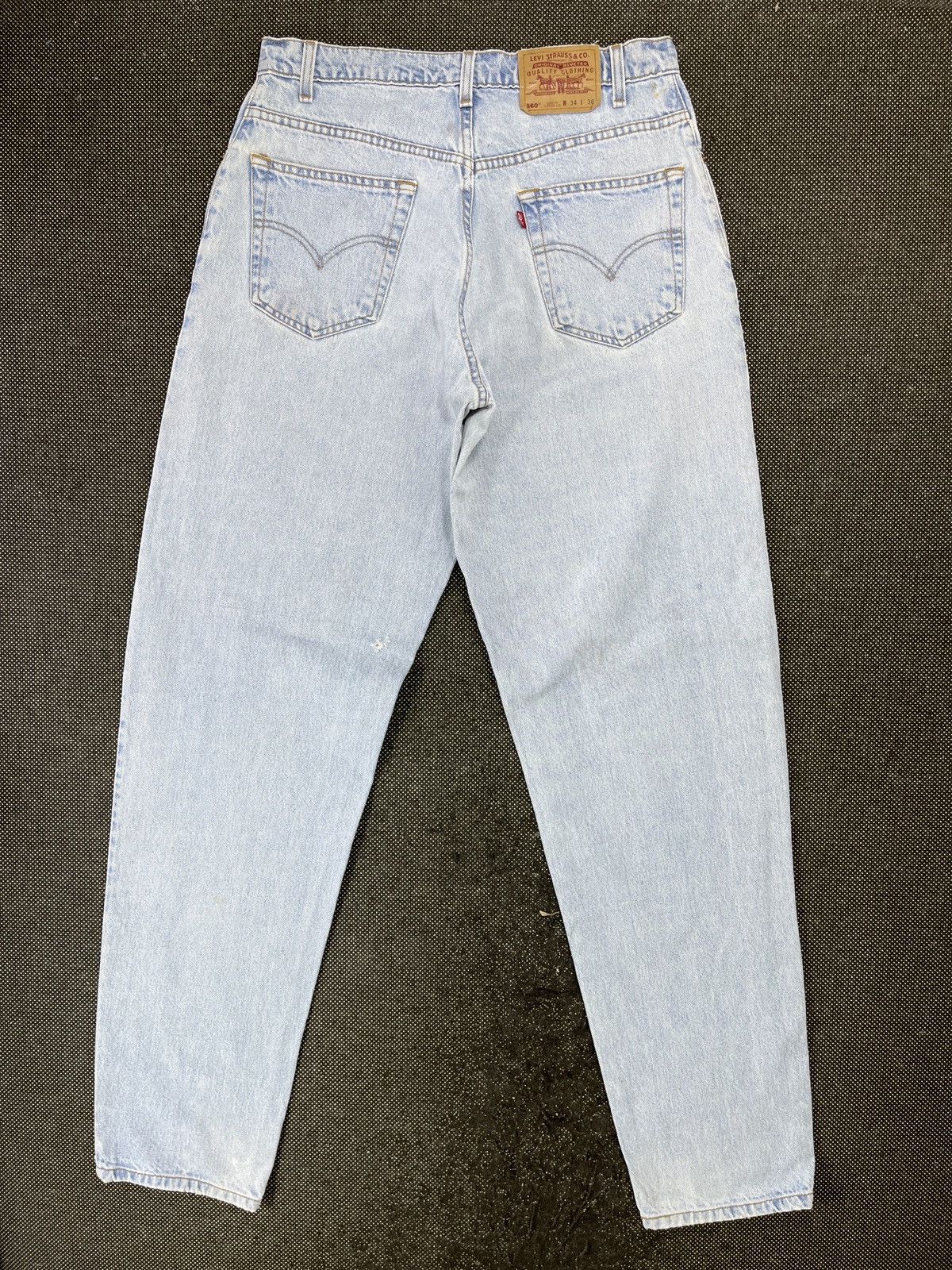 Levi's 90s Vintage Levis 560 Light Wash Jeans - J568 Size US 34 / EU 50 - 2 Thumbnail