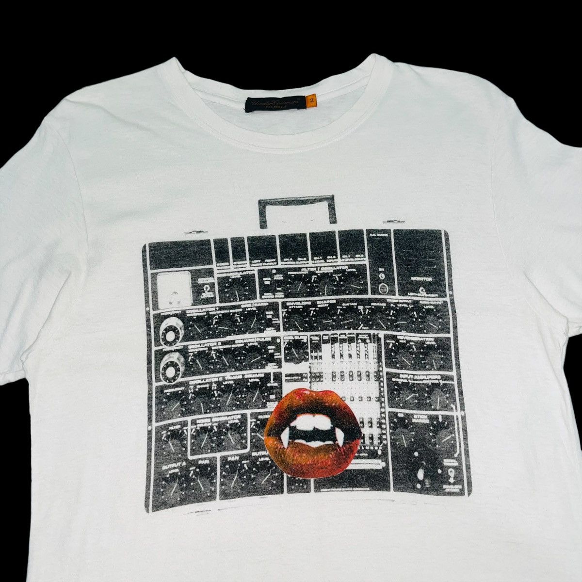Jun Takahashi × Undercover Undercover Radio Lips 2000s Undercoverism Rebel T Shirt Size US M / EU 48-50 / 2 - 3 Thumbnail