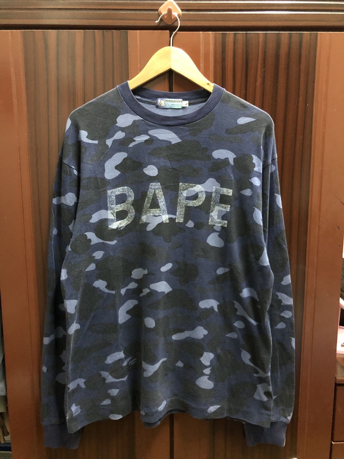 Bape OG Vintage Circa 2000 1st Blue Camo Bape Spell Out Size US L / EU 52-54 / 3 - 1 Thumbnail