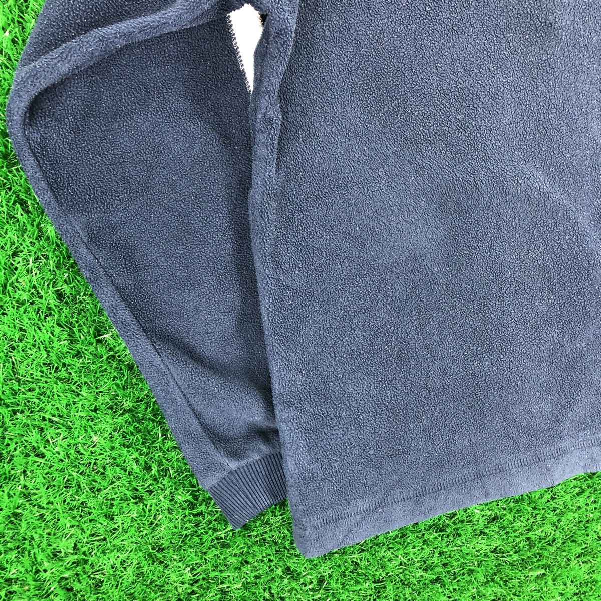 Nike Vintage Nike Big Swoosh Embroidered Fleece Long Sleeve Size US S / EU 44-46 / 1 - 6 Thumbnail
