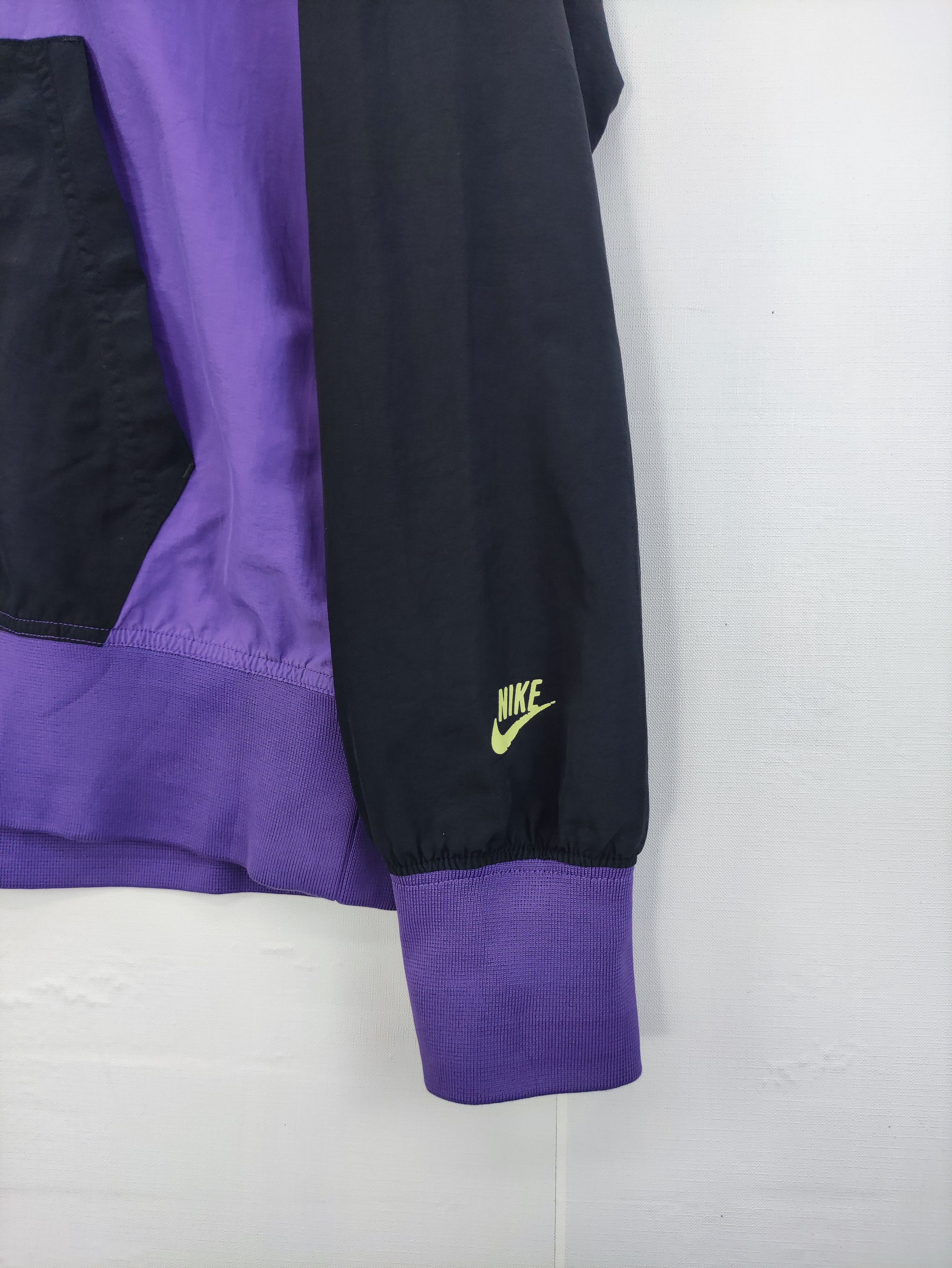 Nike Vintage Nike Windbreaker Sweater Half Zipper Hoodie Size US L / EU 52-54 / 3 - 4 Thumbnail