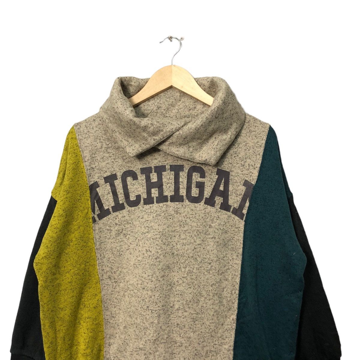 Japanese Brand Vintage Michigan Spell Out Big Logo Sweatshirt Size US XL / EU 56 / 4 - 4 Thumbnail