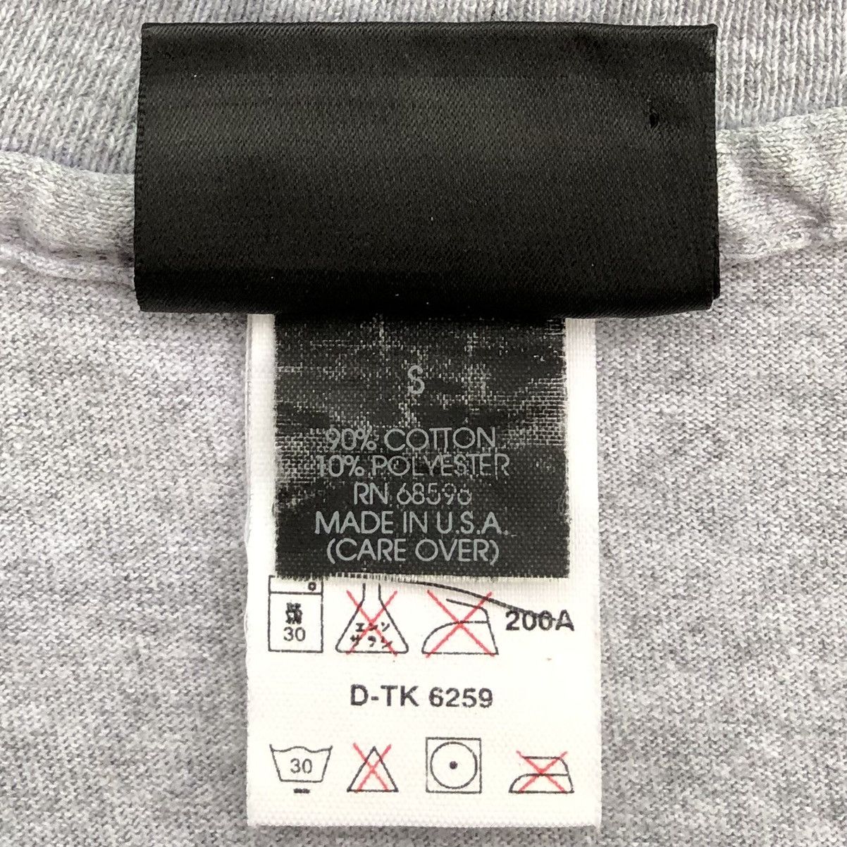 DKNY Vintage 90s DKNY USA Big Logo Tee Made In USA Size US S / EU 44-46 / 1 - 9 Thumbnail