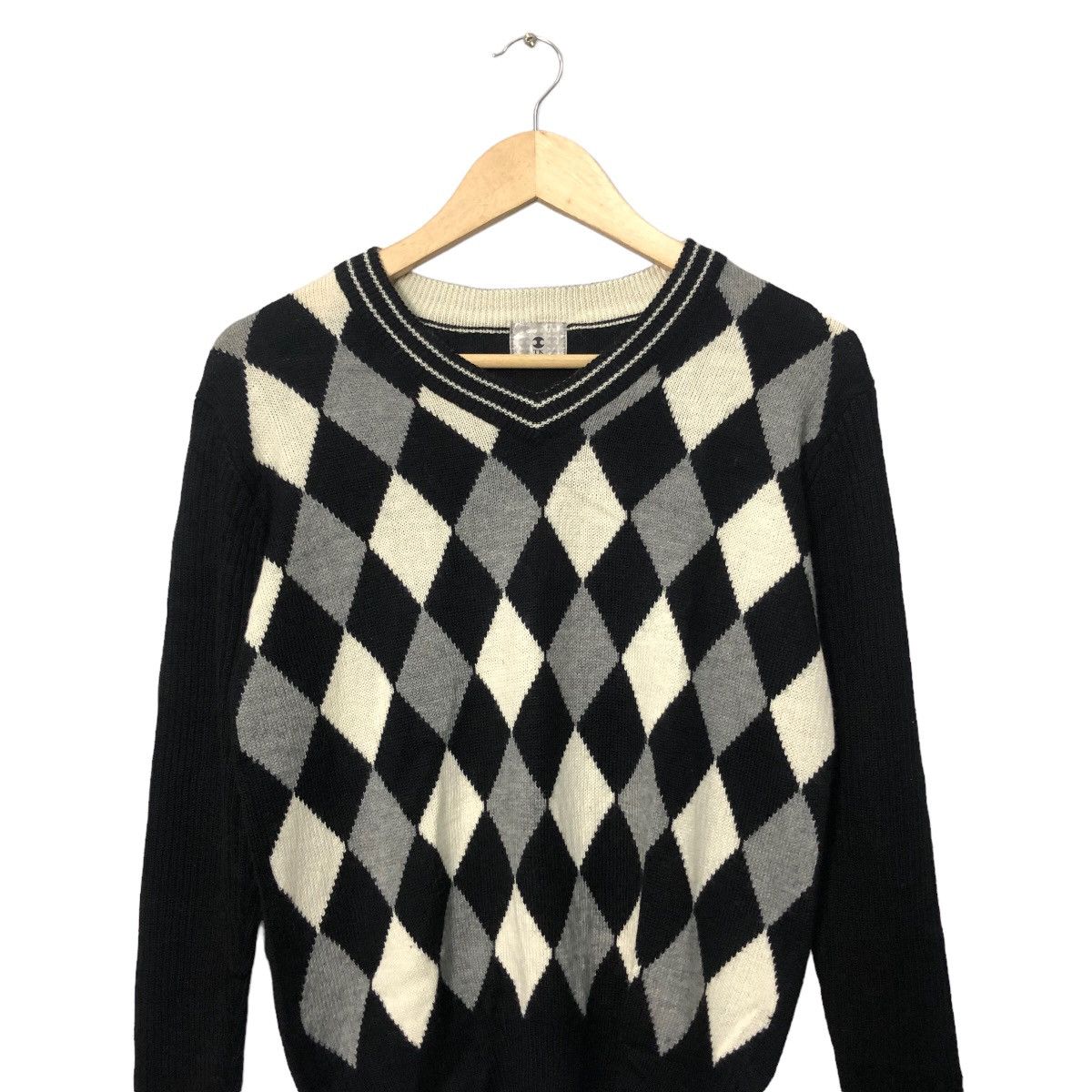 Homespun Knitwear Vintage Takeo Kikuchi V Neck Diamond Knitwear Sweater Jumper Size S / US 4 / IT 40 - 4 Thumbnail