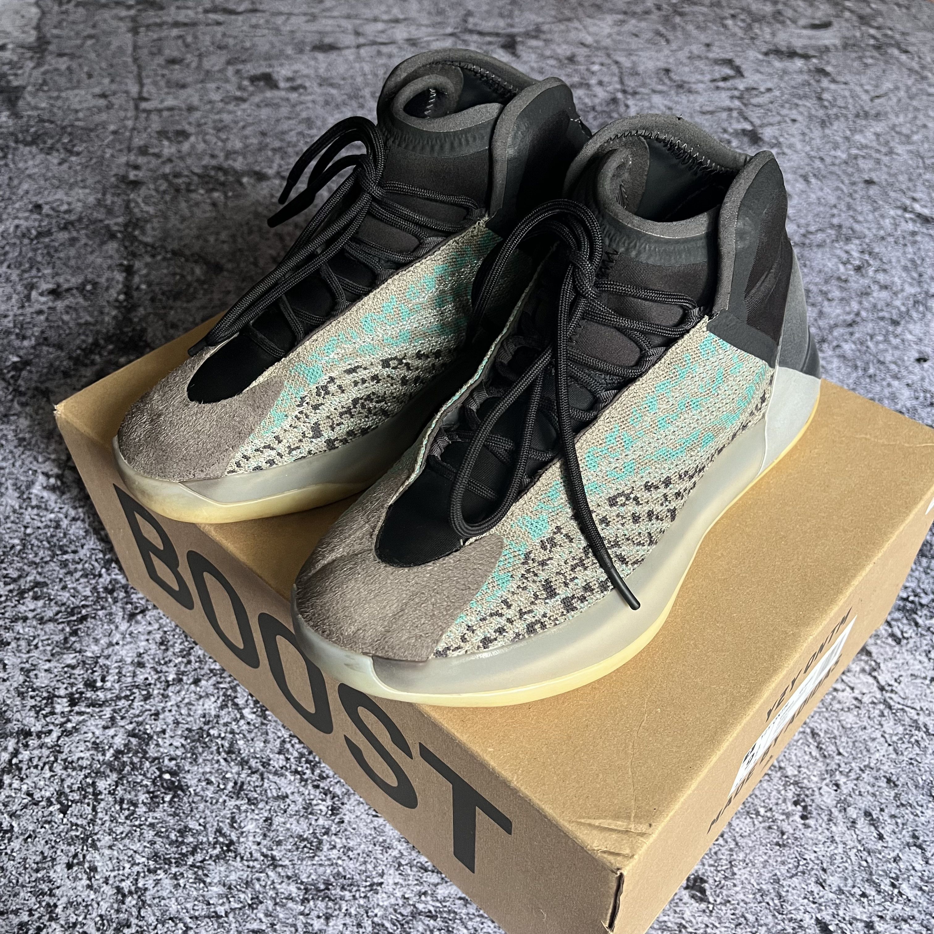 Adidas Yeezy Quantum Size US UK