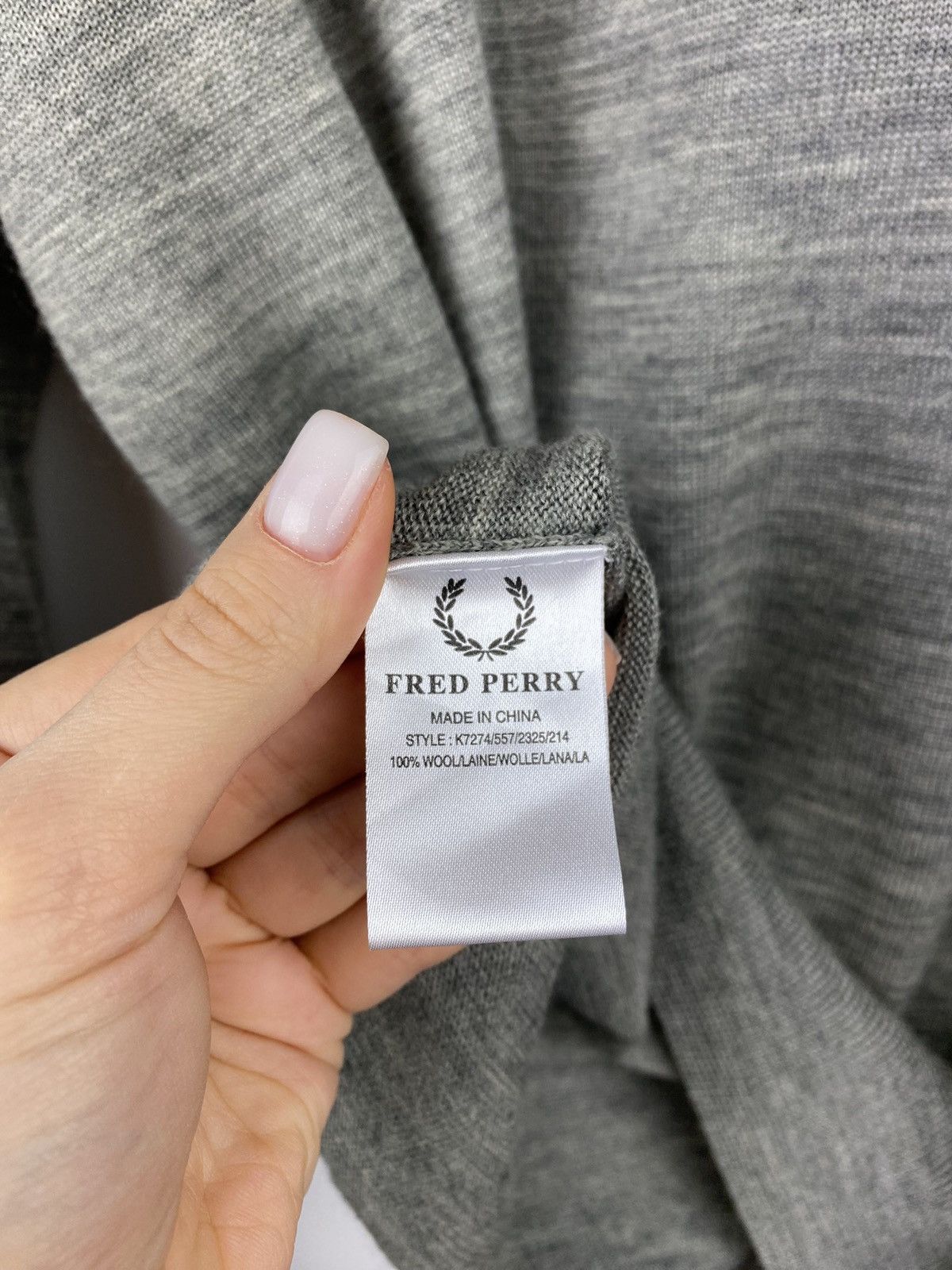 Fred Perry Fred Perry men’s wool v-neck sweater pullover size Xl gray Size US XL / EU 56 / 4 - 8 Thumbnail