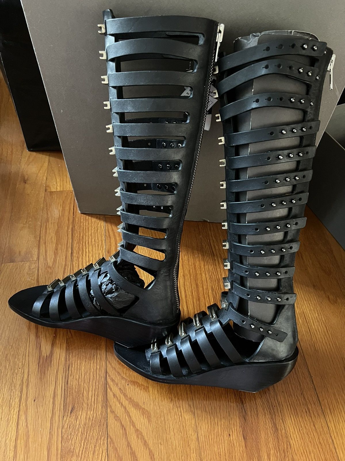 Rick Owens 🔥Rare! Rick Owens FW15 Sphinx Runway Sandals Shoes Size US 6 / IT 36 - 3 Thumbnail