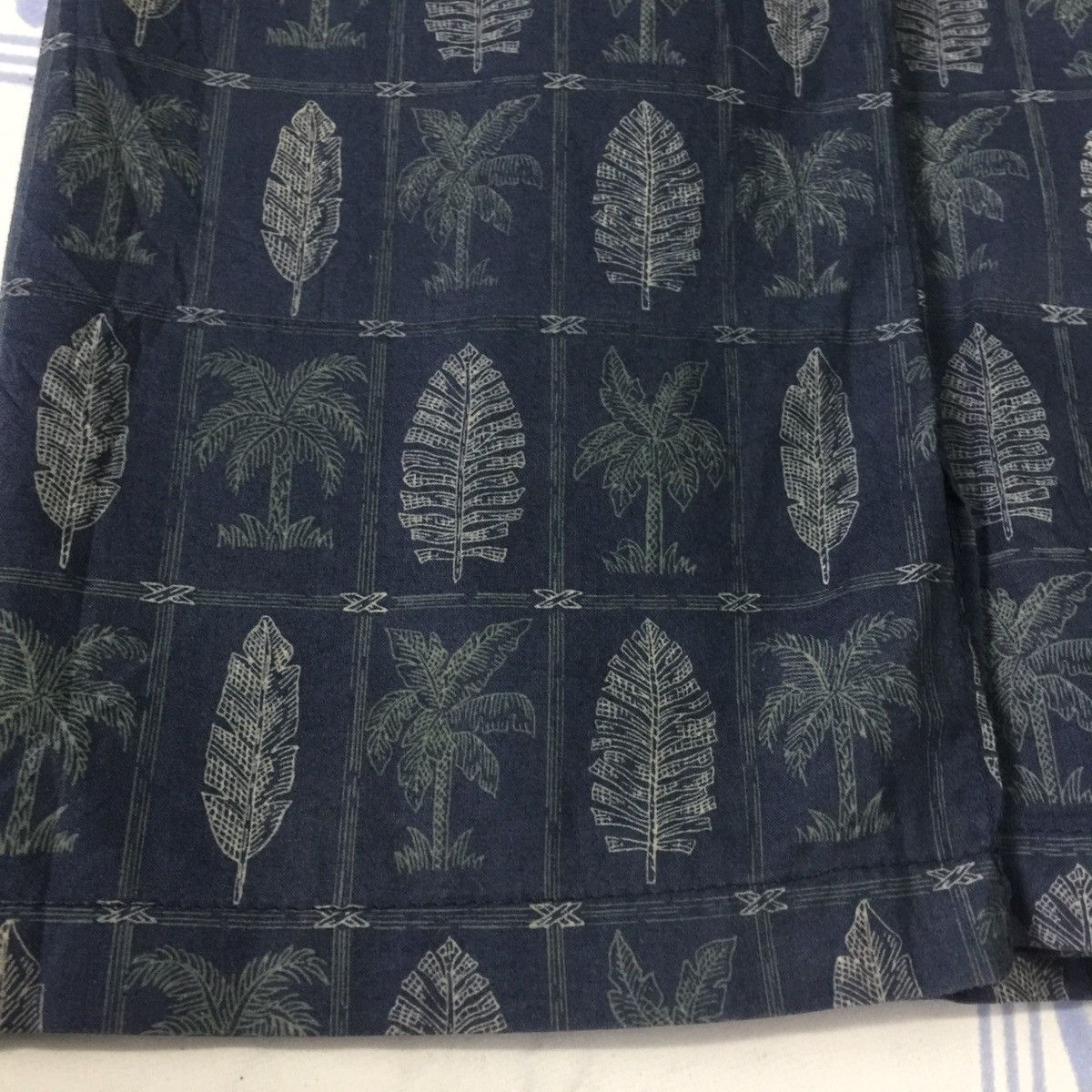 Other Tori Richard Great Hawaii Plant Design Size S Size US S / EU 44-46 / 1 - 15 Thumbnail