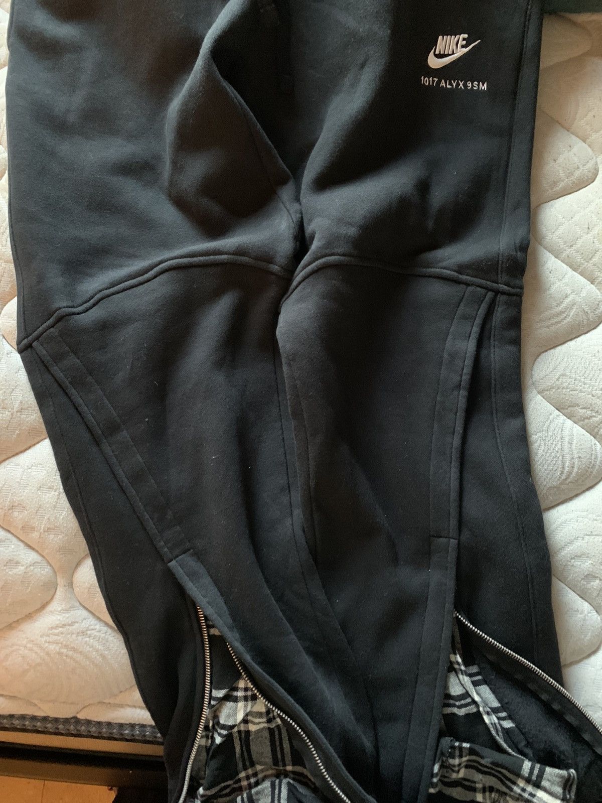 1017 ALYX 9SM × Alyx × Nike 1017 ALYX 9SM X NIKE Training Pant Size US 34 / EU 50 - 4 Thumbnail