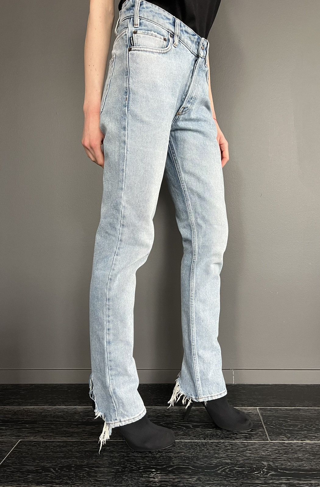 Balenciaga Balenciaga Distressed Jeans Size US 26 / EU 42 - 2 Thumbnail