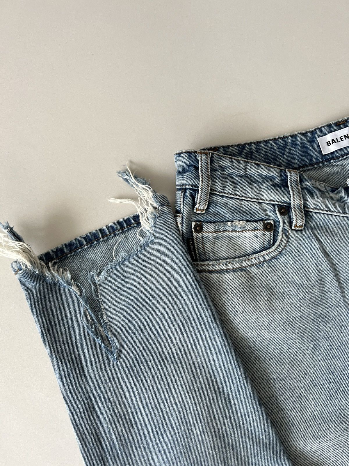 Balenciaga Balenciaga Distressed Jeans Size US 26 / EU 42 - 7 Thumbnail