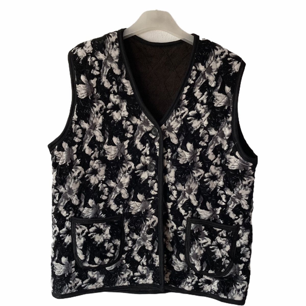 Japanese Brand Black/White Flowering Vest Size M / US 6-8 / IT 42-44 - 1 Thumbnail