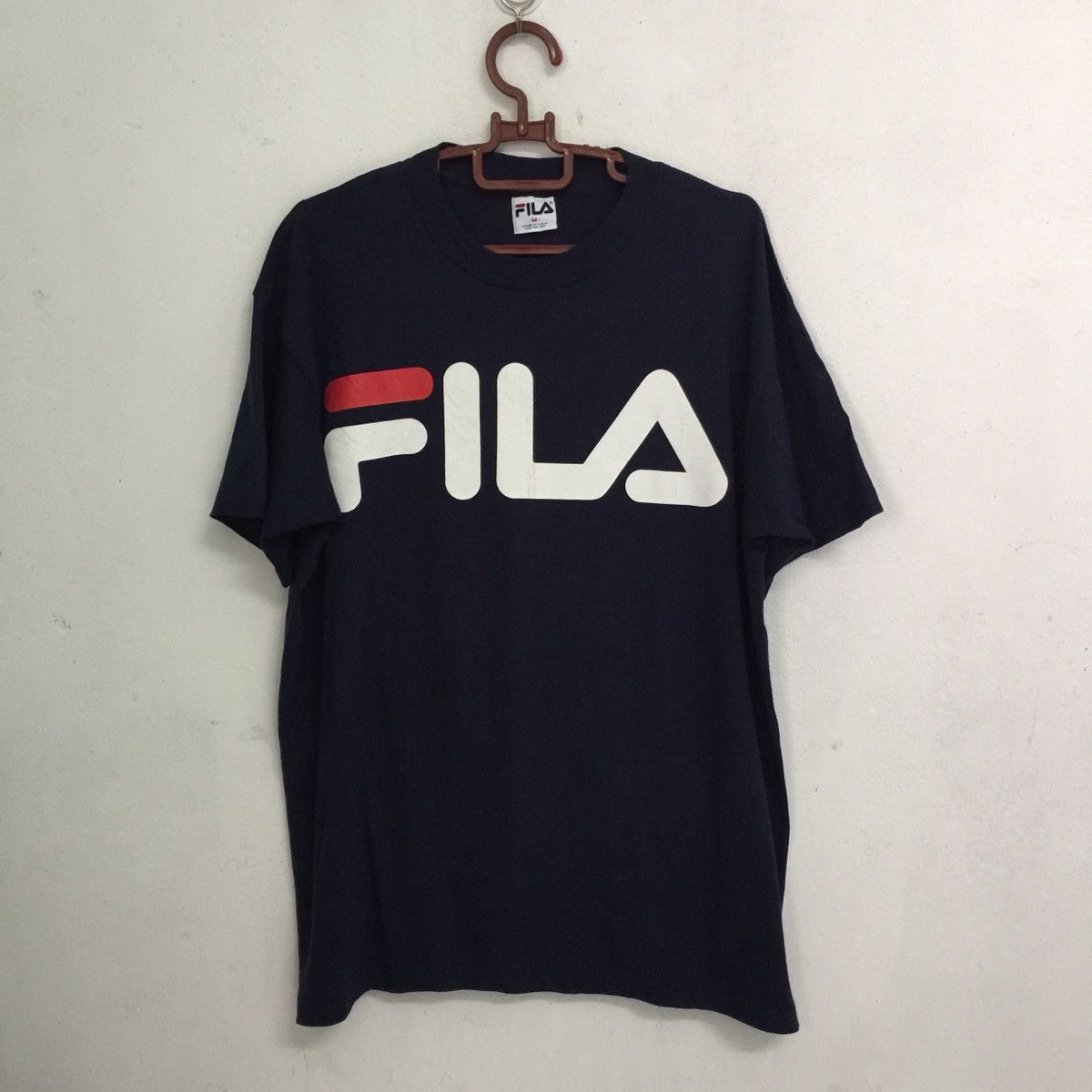 Fila Vintage Fila Big Logo Tshirt Streetwear Tee Size US L / EU 52-54 / 3 - 1 Thumbnail