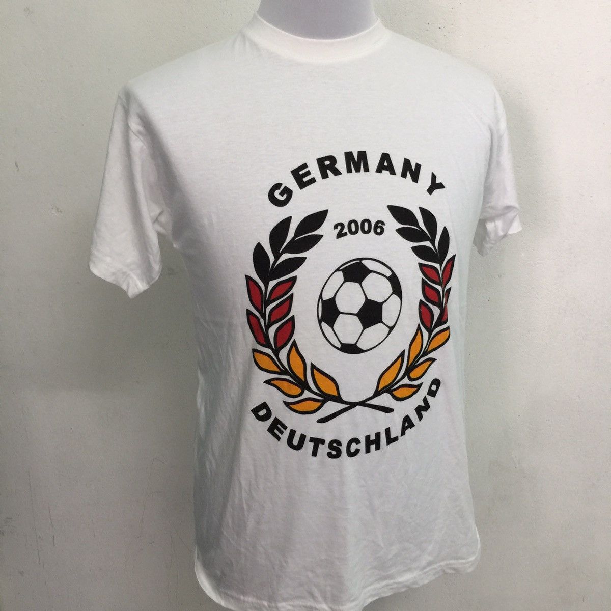 Other Vintage Germany 2006 tshirt Size US M / EU 48-50 / 2 - 3 Thumbnail