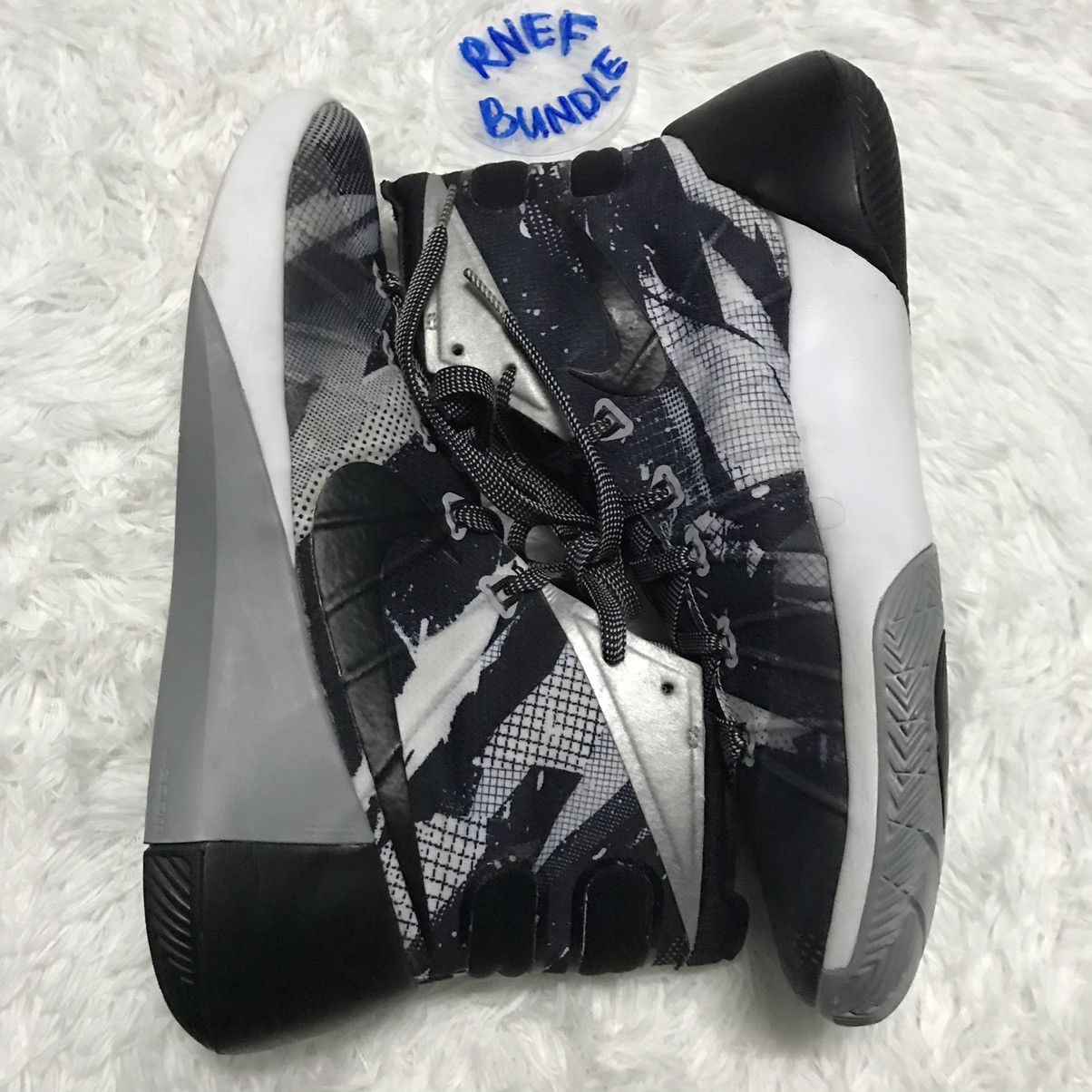 Nike Hyperdunk 2015 Premium White | Metallic Silver-Black Size US 10 / EU 43 - 8 Thumbnail