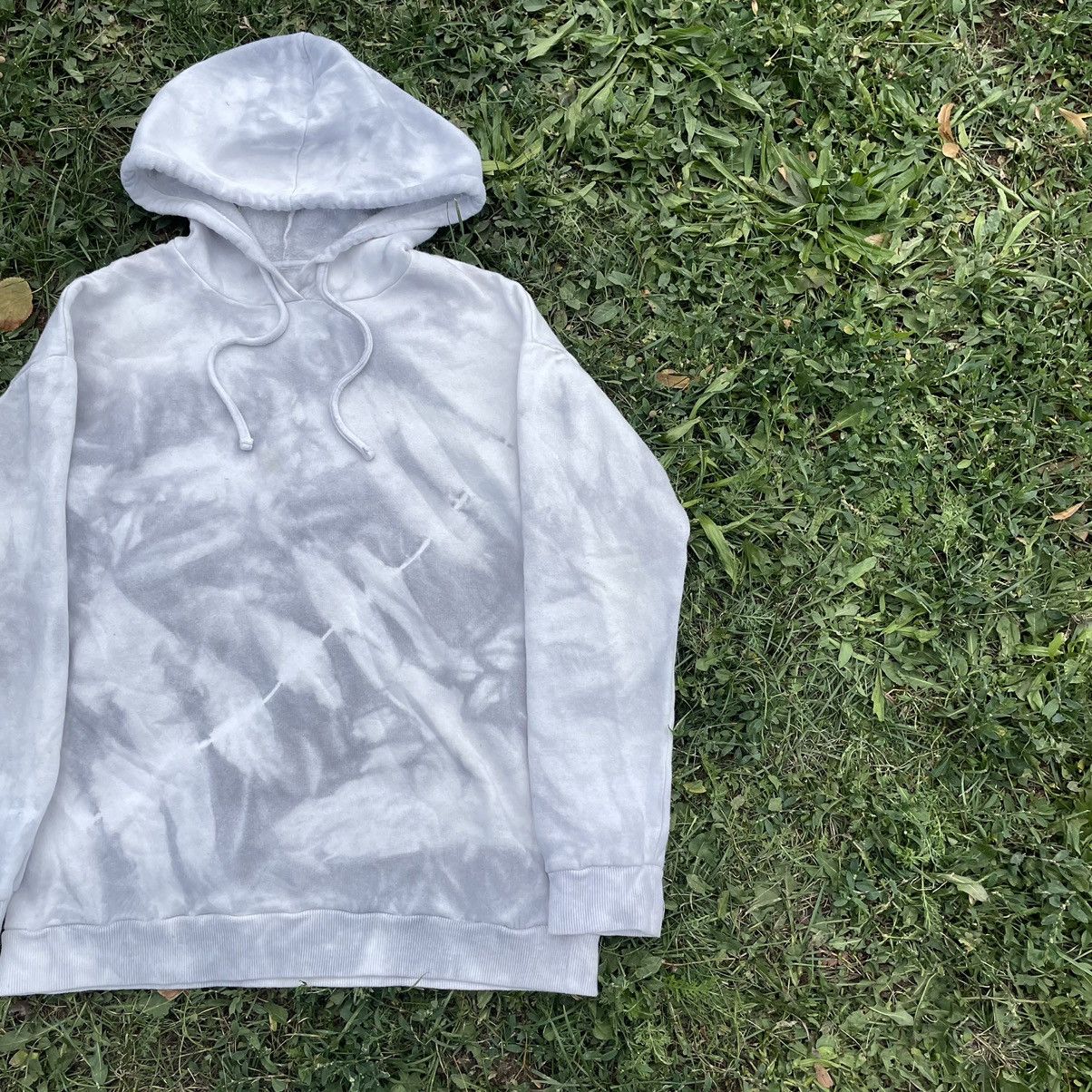 Vintage Vintage Y2K All Over Print Hoodie Washed Grey Grunge Baggy S Size US S / EU 44-46 / 1 - 2 Thumbnail