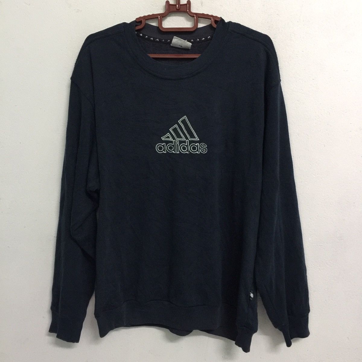 Adidas Adidas Embroidered Logo sweatshirt Size US M / EU 48-50 / 2 - 1 Thumbnail