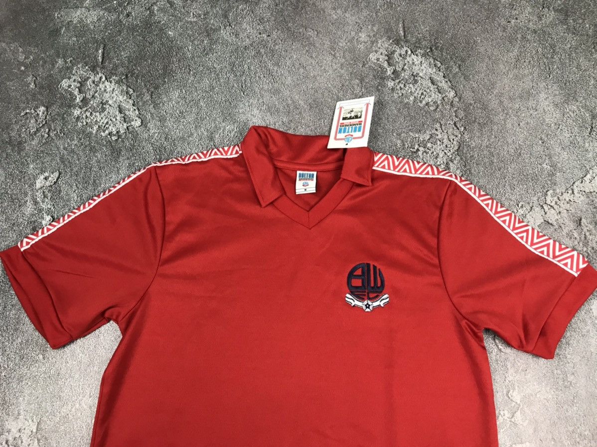 Vintage FC BOLTON WANDERERS OFFICIAL RETRO NEW 1977/78,MENS SIZE M Size US M / EU 48-50 / 2 - 3 Thumbnail