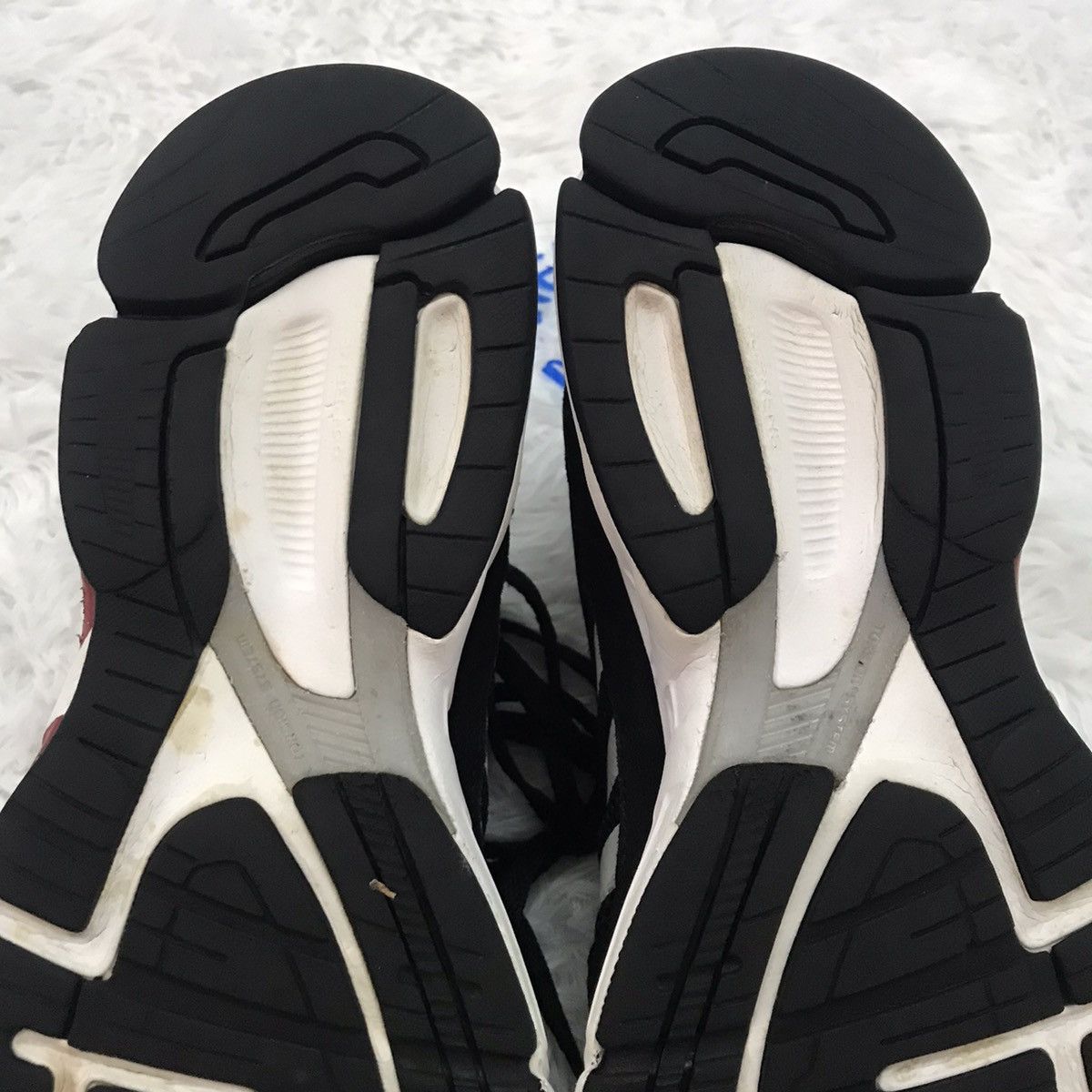 Adidas Adidas Equipment 10 Size US 9 / EU 42 - 9 Thumbnail