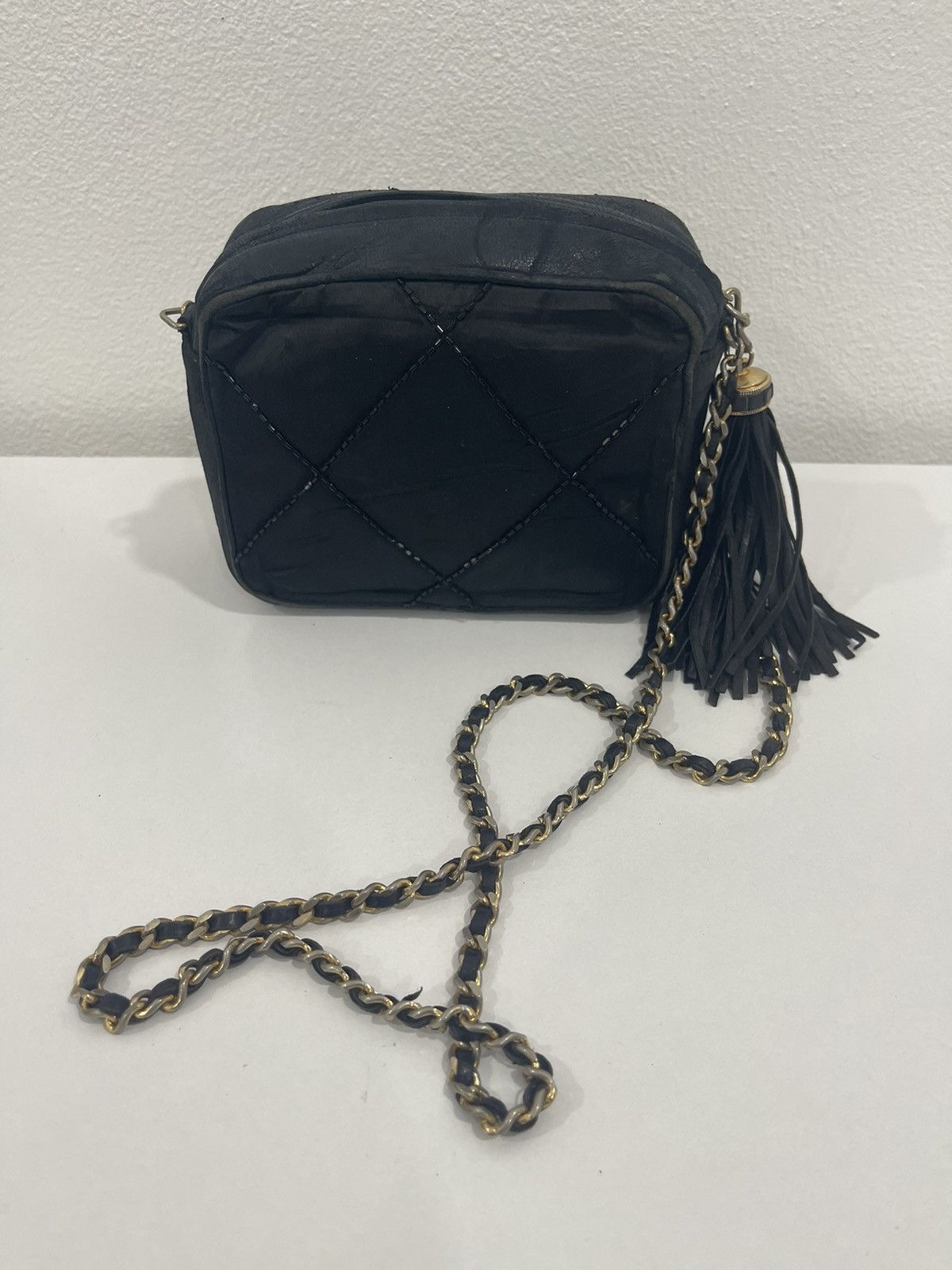 Chanel 📌Binding Offer📌VINTAGE CHANEL QUILTED 1068467 SHOULDER BAG Size ONE SIZE - 12 Thumbnail