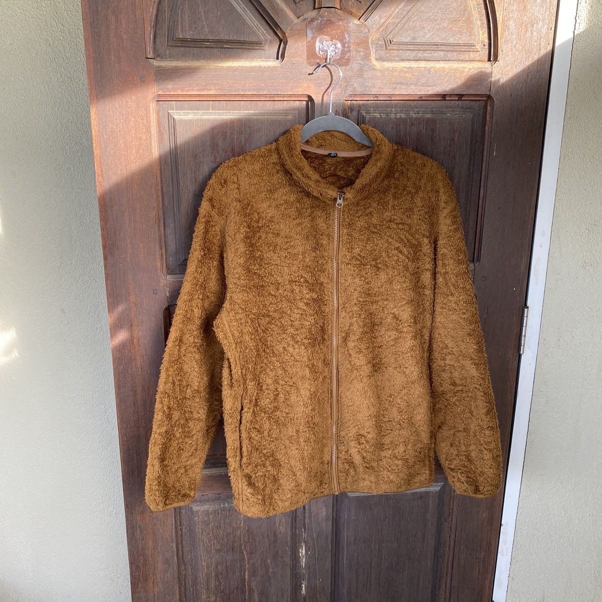 image of Vintage Japanese Uniqlo Sherpa Zip Up Jacket in Brown, Men's (Size XL)