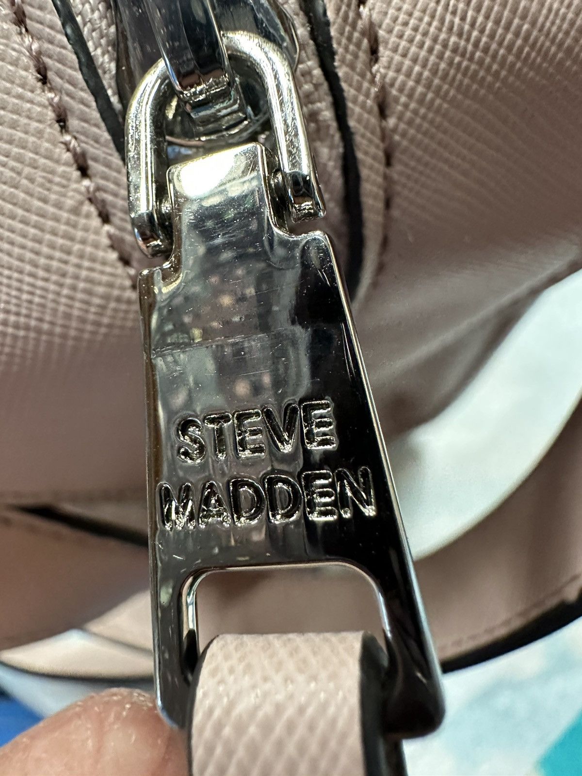 Steve Madden Steve Madden Adjustable Convertible Crossbody Bag in Blush Size ONE SIZE - 12 Thumbnail