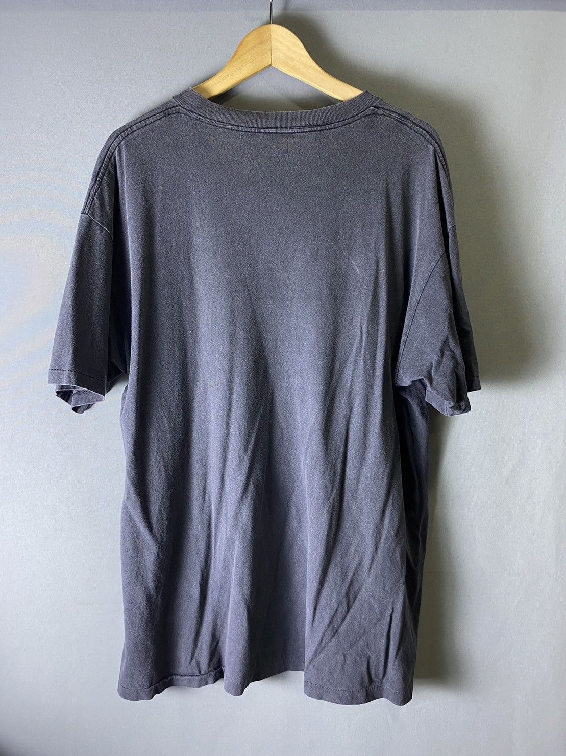 Vintage Vintage 90s Danger Educated Black Woman TShirt Size US XL / EU 56 / 4 - 8 Thumbnail