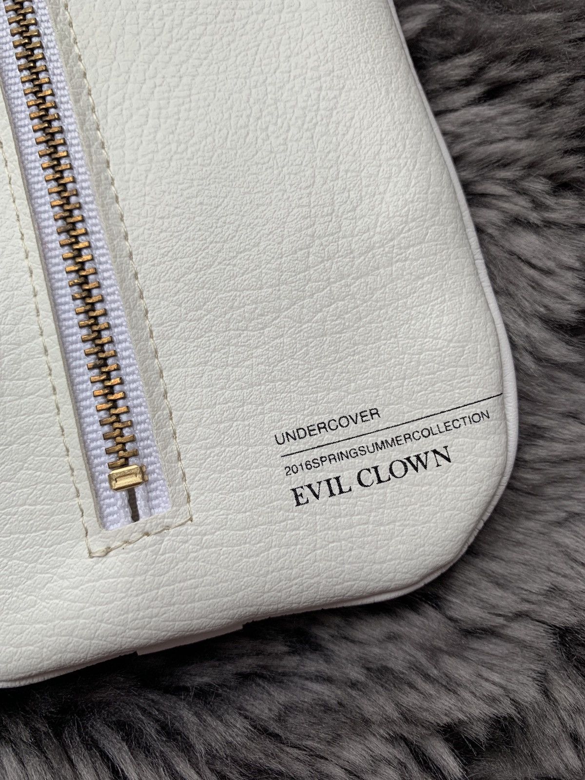 Undercover Undercover Gilapple whiskey pouch clutch bag Size ONE SIZE - 4 Thumbnail