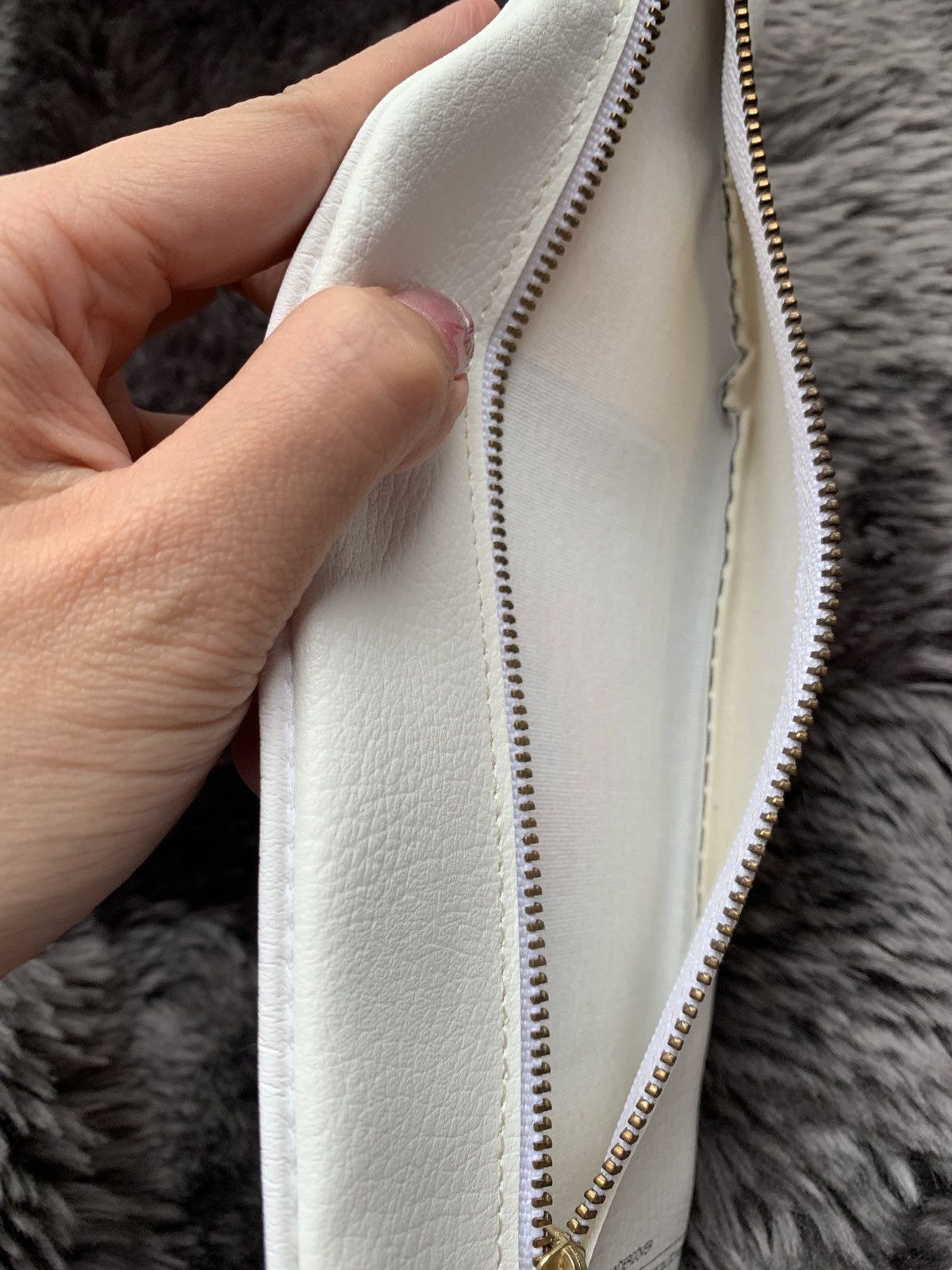 Undercover Undercover Gilapple whiskey pouch clutch bag Size ONE SIZE - 6 Thumbnail