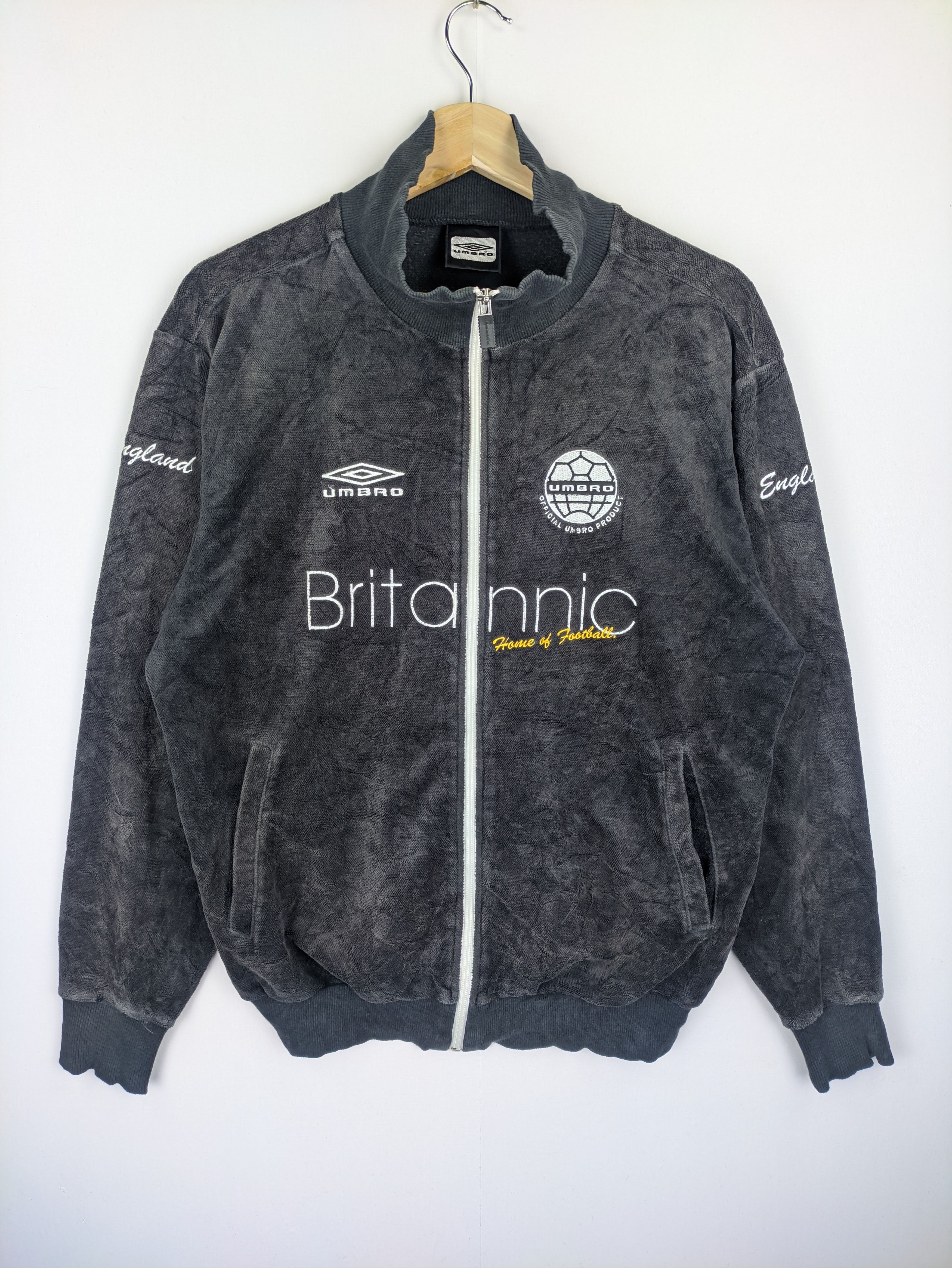 image of Stealsvintage Jacket Zip Up By Umbro in Faded Black, Men's (Size Medium)