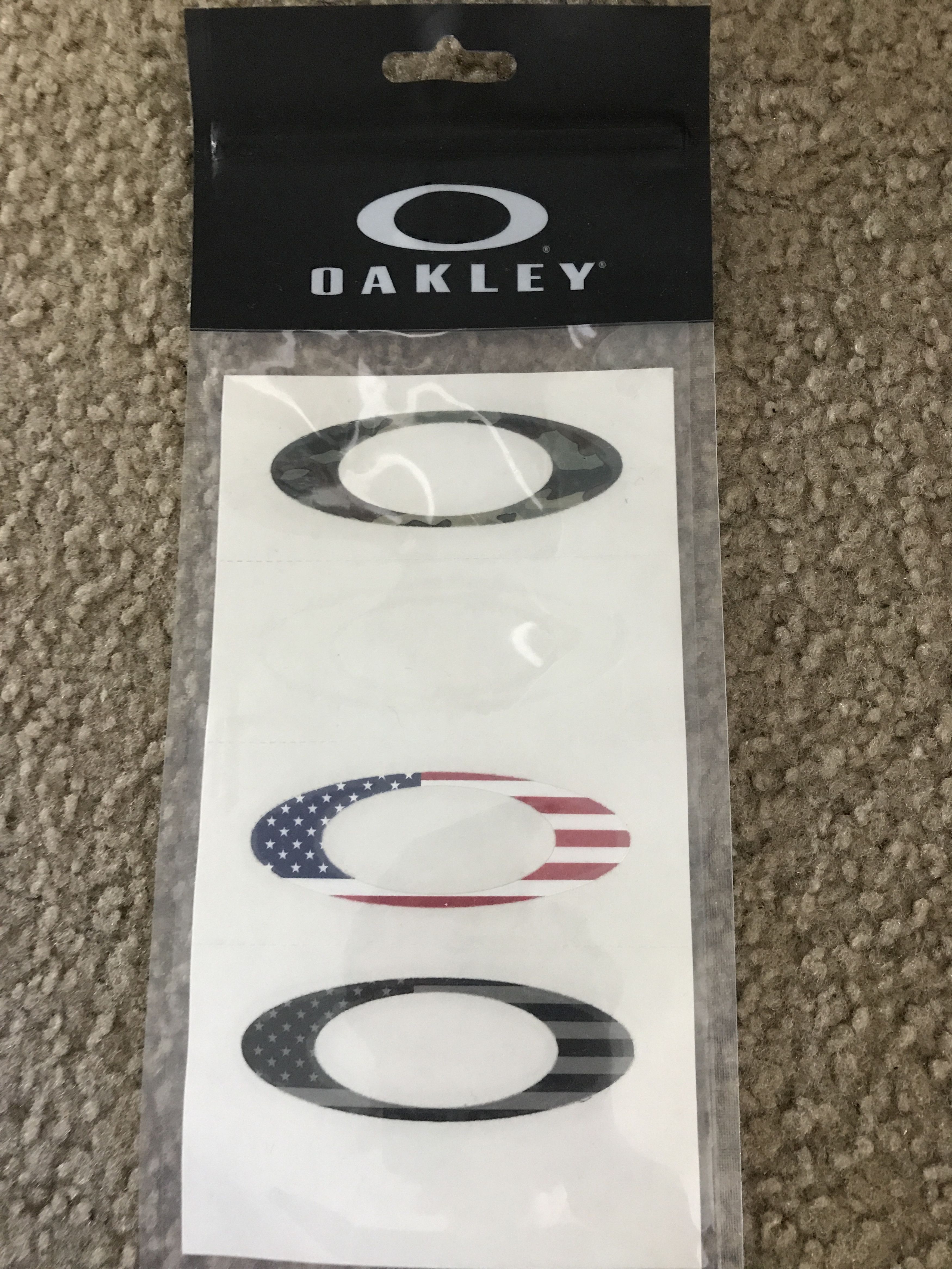 Oakley Oakley sticker Size ONE SIZE - 1 Preview