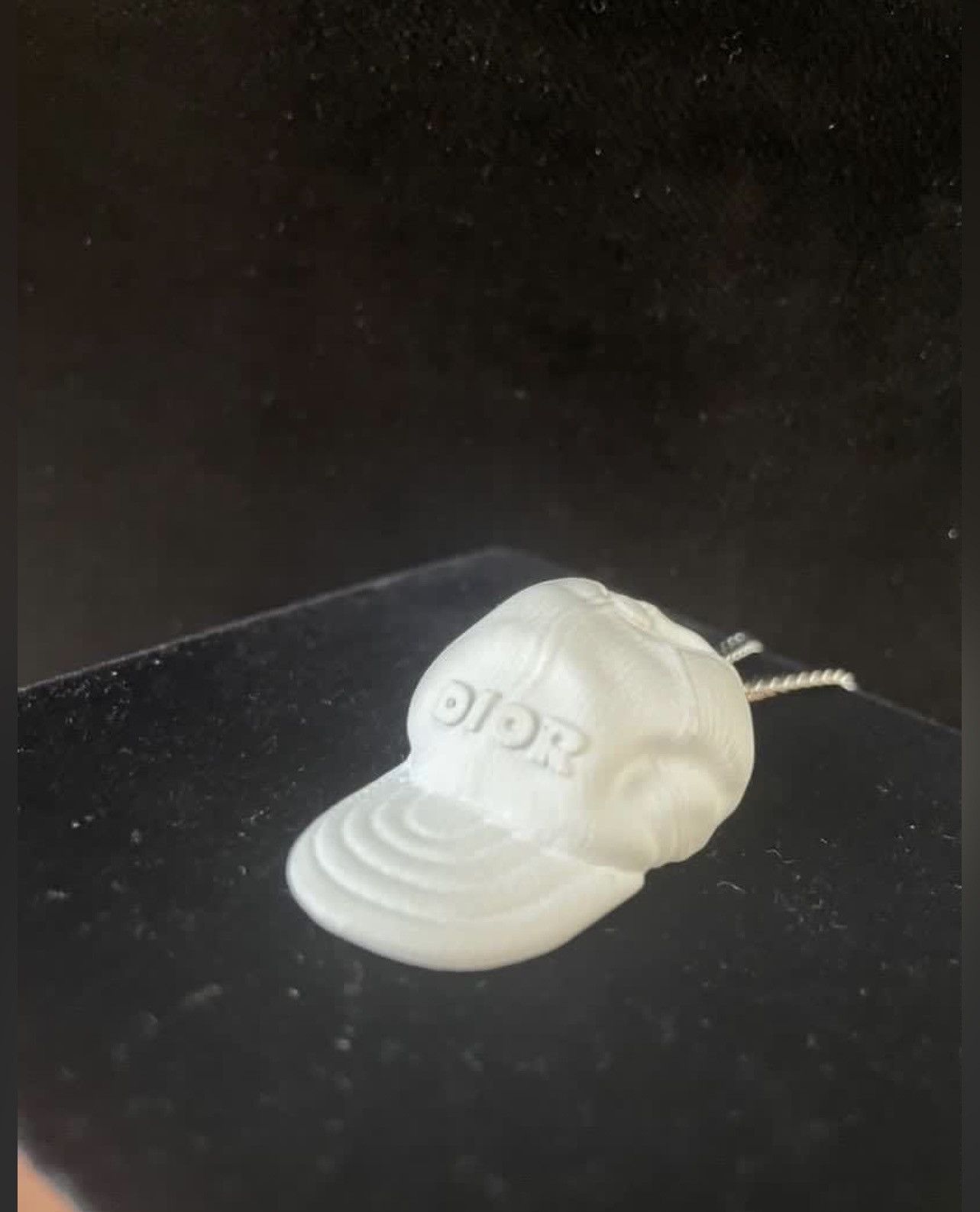 Daniel Arsham × Dior 🔥 Rare Dior x Daniel Arsham cap necklace Size ONE SIZE - 3 Thumbnail