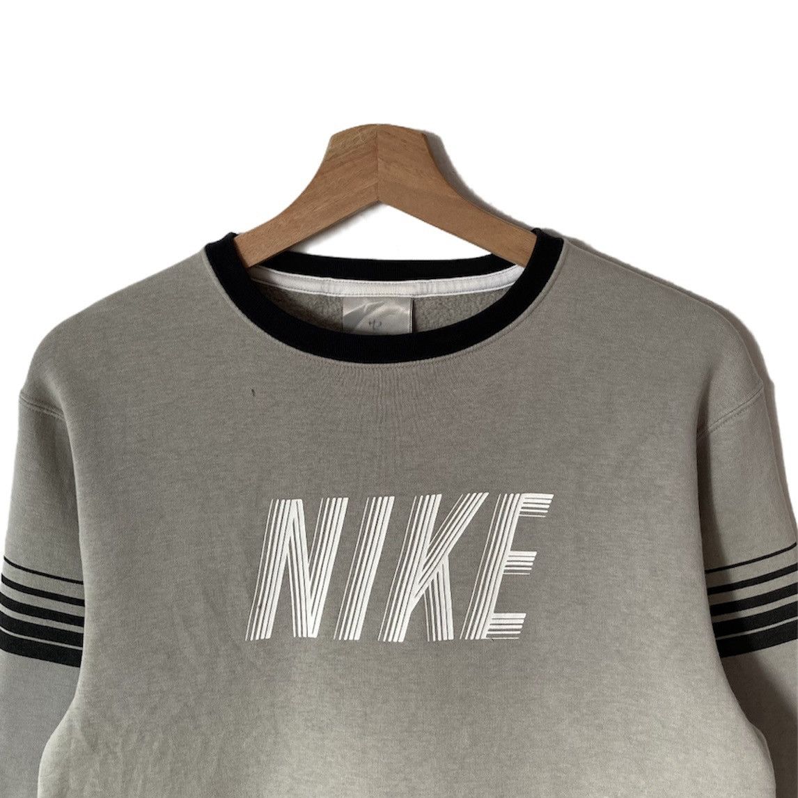 Nike Nike Big Swoosh Sweatshirt Crewneck Size US L / EU 52-54 / 3 - 3 Thumbnail