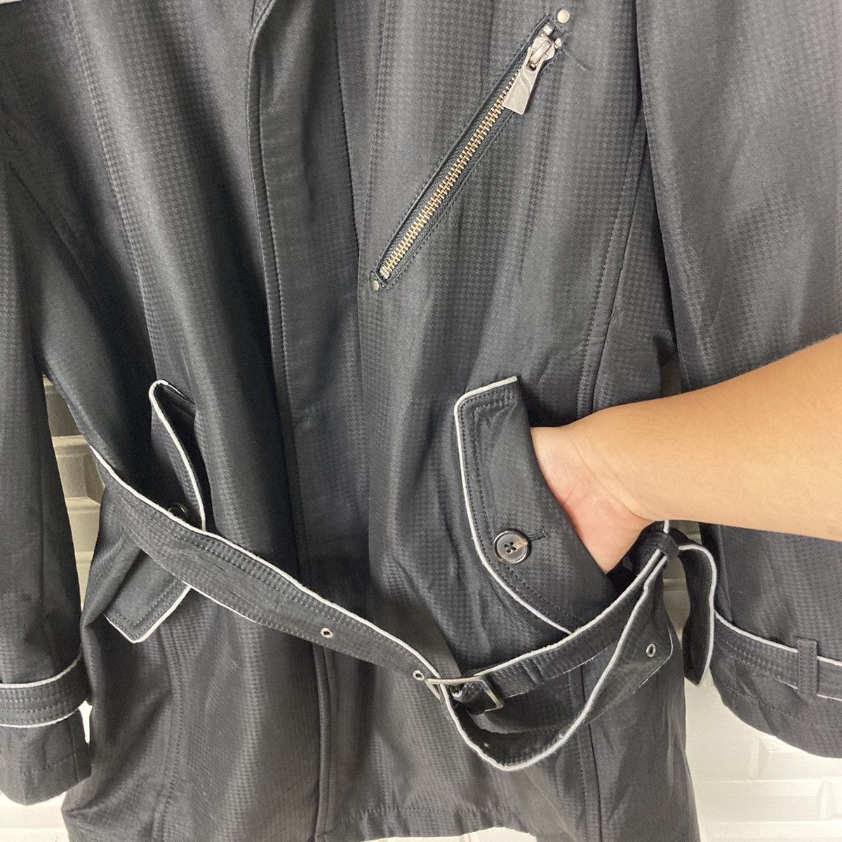 Katharine Hamnett London Katharine Hamnett London Bondage Heavy Coat Size US M / EU 48-50 / 2 - 12 Thumbnail