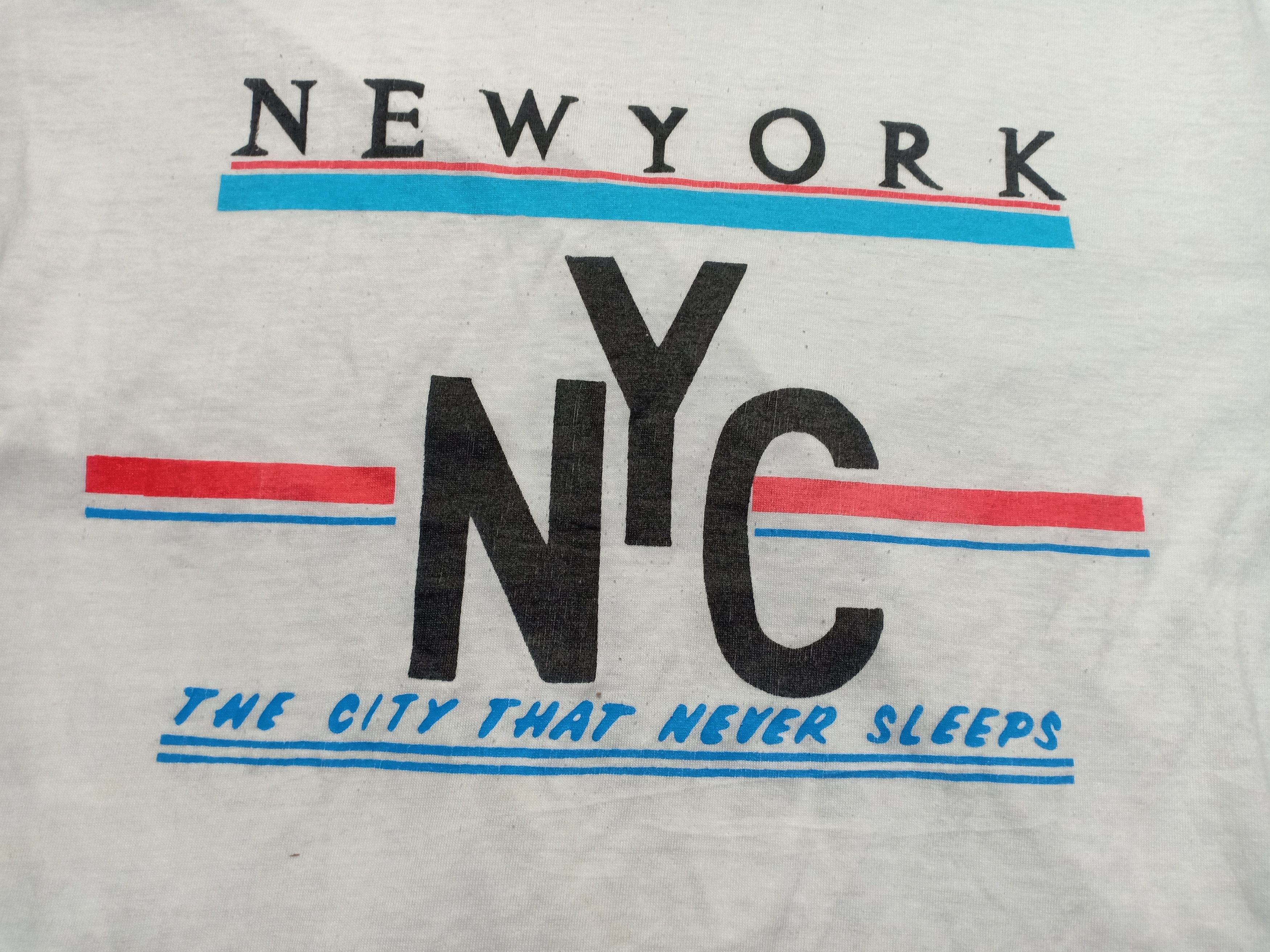 Vintage NEW YORK 80s Vintage Single Stitch NYC 50/50 Tee Size US L / EU 52-54 / 3 - 3 Thumbnail