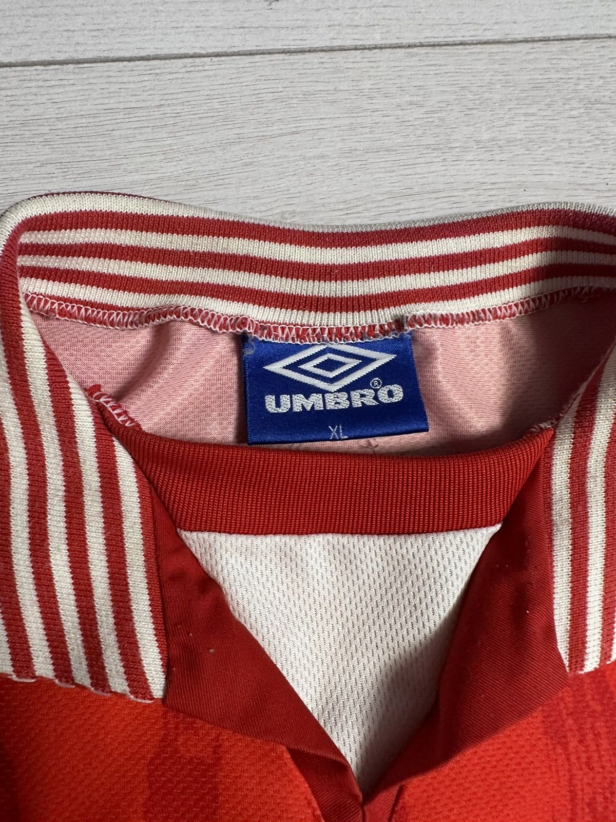 Umbro × Vintage Vintage Umbro Ajax 10 soccer jersey size L Size US L / EU 52-54 / 3 - 3 Thumbnail