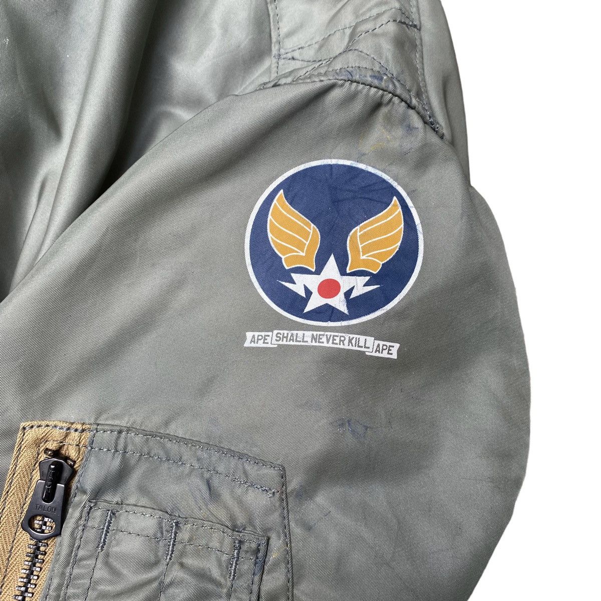 Bape × The Real McCoy's Bape x Real McCoy's L2 Flight Jacket Size US L / EU 52-54 / 3 - 10 Thumbnail