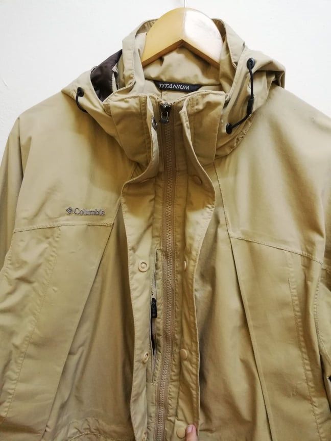 Columbia Vintage Colombia Titanium Omni Tech Heavy Jacket Winter(27) Size US M / EU 48-50 / 2 - 3 Thumbnail