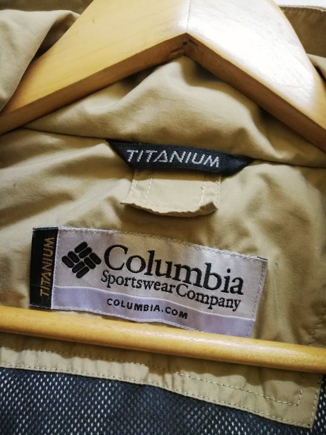 Columbia Vintage Colombia Titanium Omni Tech Heavy Jacket Winter(27) Size US M / EU 48-50 / 2 - 9 Thumbnail