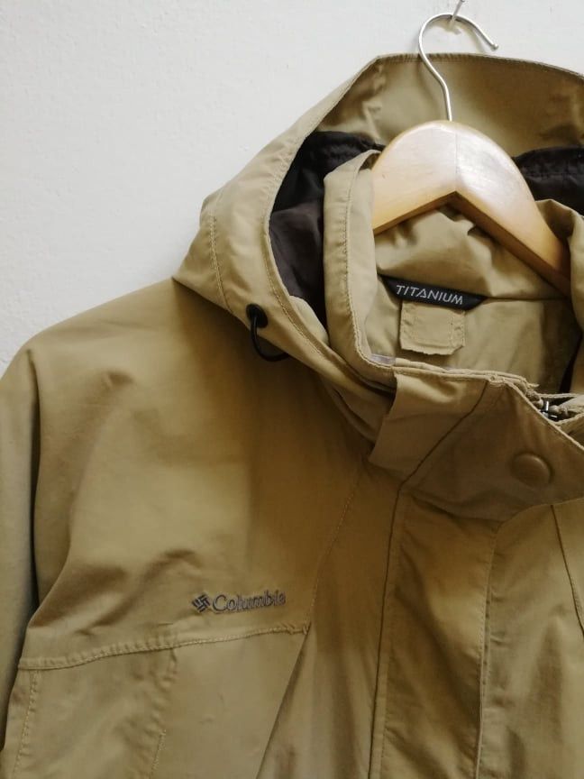 Columbia Vintage Colombia Titanium Omni Tech Heavy Jacket Winter(27) Size US M / EU 48-50 / 2 - 2 Thumbnail